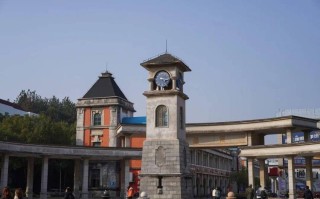 江西财经大学到火车站怎么走？