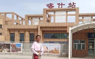 新疆和静县火车站小姐