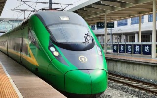 新疆呼和浩特火车怎么坐？