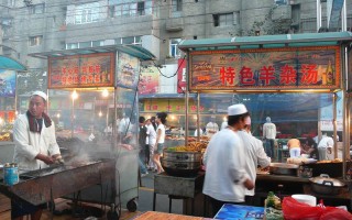 乌鲁木齐旧货市场里藏着哪些故事？