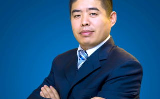 福建光龙大酒店董事长是谁？