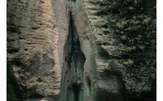 江西龙虎山仙女岩图片藏着什么故事？