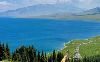 2025国庆新疆旅游攻略怎么安排？