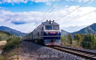 宁波到鹰潭火车怎么坐？