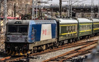 苏州到鹰潭火车怎么坐？