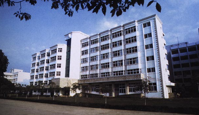 江西科技师范学院理工学院-第2张图片-花冠旅游服务