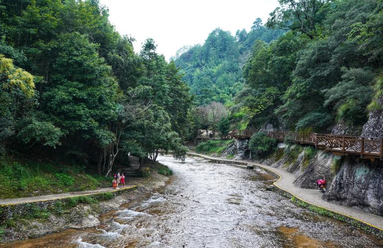 福建白水洋位于福建的哪面？-第1张图片-花冠旅游服务