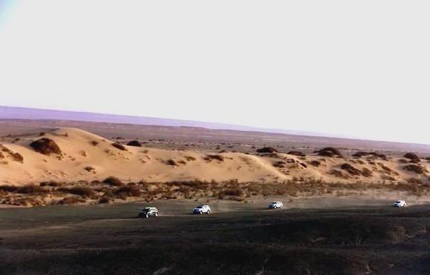 新疆探险之地户外俱乐部有何独特魅力？-第2张图片-花冠旅游服务