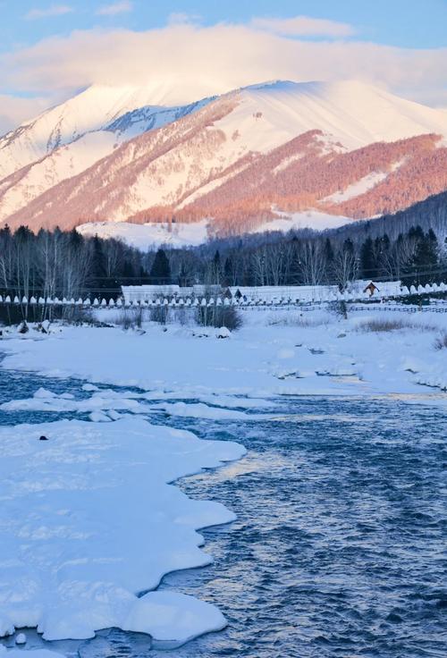 新疆阿勒泰有哪些必玩景点？-第1张图片-花冠旅游服务
