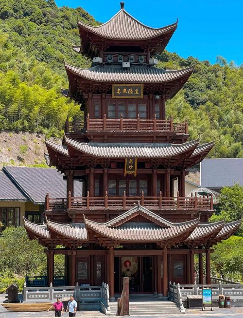 上饶有哪些必打卡的景点？-第1张图片-花冠旅游服务