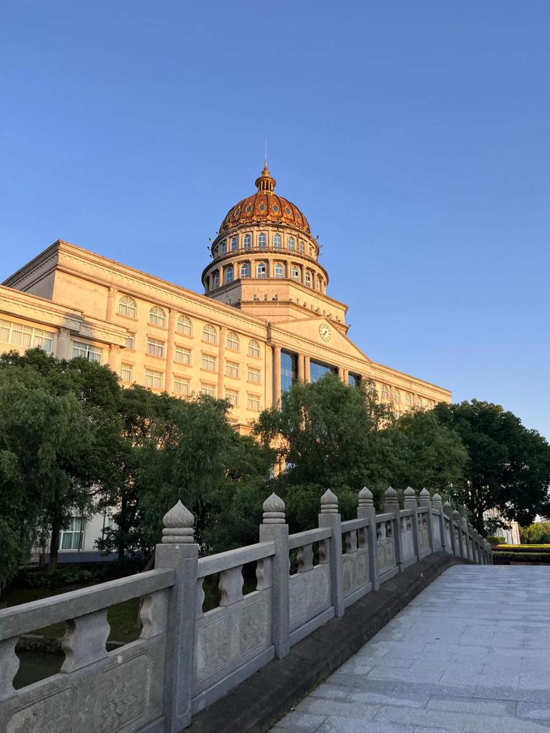 江西外语外贸职业学院图片有哪些亮点？-第2张图片-花冠旅游服务