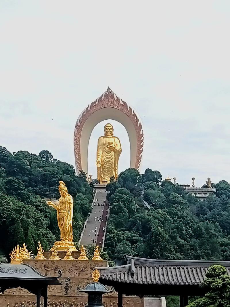 庐山东林寺，千年古刹有何传奇故事？-第1张图片-花冠旅游服务