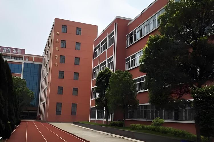 江西江新造船厂子弟学校-第3张图片-花冠旅游服务