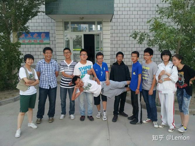 新疆哈密石油外国语学校-第1张图片-花冠旅游服务