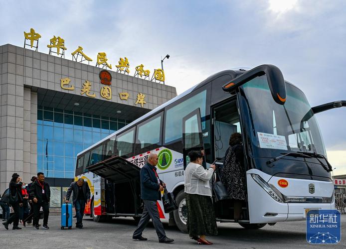 新疆到哈萨克斯坦旅游，怎么规划路线最省心？-第1张图片-花冠旅游服务