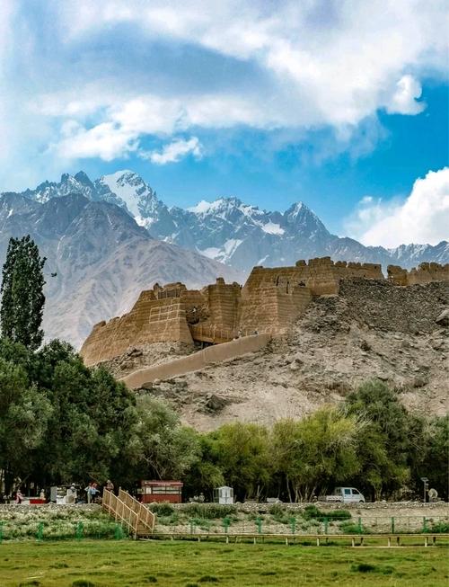 新疆塔城必去景点有哪些？-第1张图片-花冠旅游服务