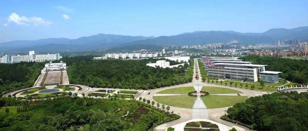 江西中医药大学湾里校区-第1张图片-花冠旅游服务