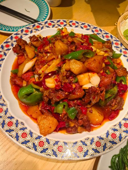 三亚弓月大酒店的新疆菜有何特色？-第2张图片-花冠旅游服务