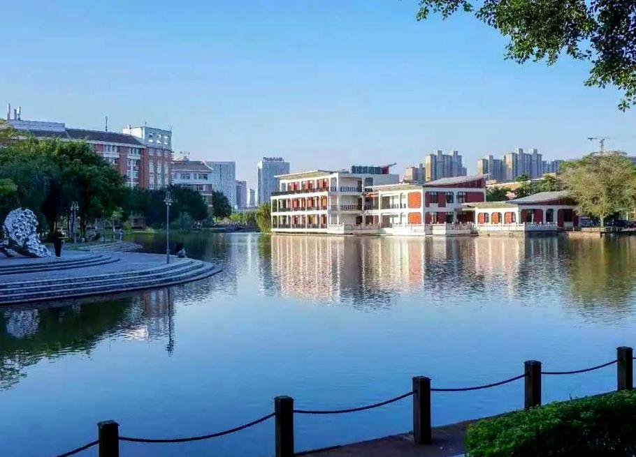 福建师范大学福清校区有何特色？-第1张图片-花冠旅游服务
