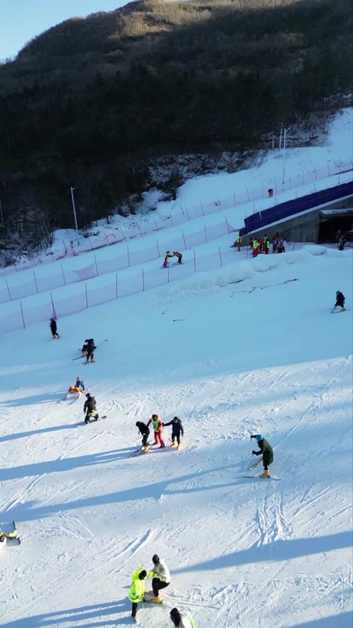 江西滑雪场怎么选？旅游攻略有哪些？-第3张图片-花冠旅游服务