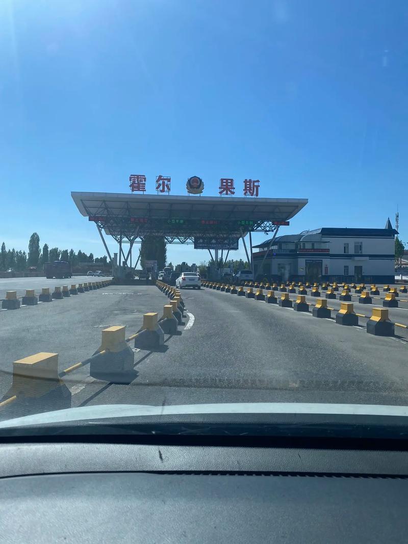 新疆去哈萨克斯坦有哪些交通方式？-第1张图片-花冠旅游服务