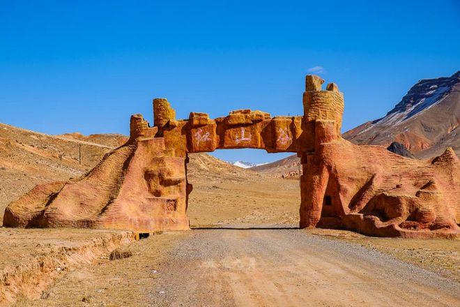 新疆旅游是否要办边防证？-第3张图片-花冠旅游服务