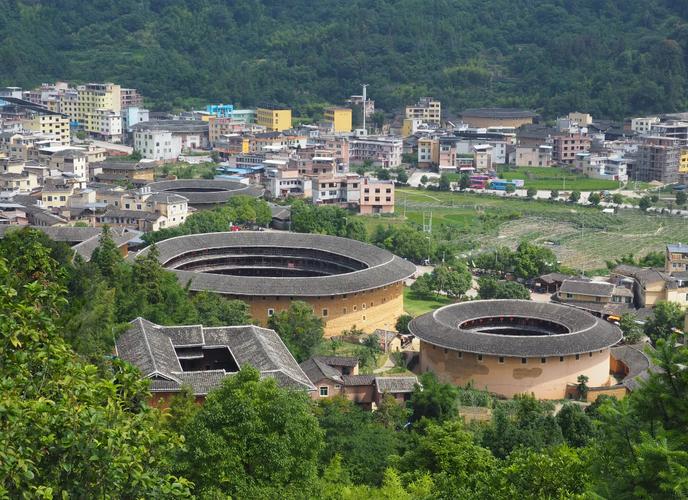 福建龙岩在福建省的具体位置在哪？-第2张图片-花冠旅游服务