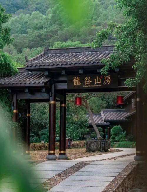 泉州聚龙小镇有何独特魅力？-第1张图片-花冠旅游服务