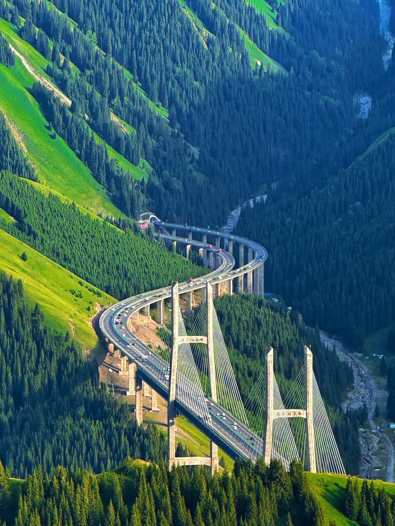 新疆伊犁与黑龙江伊犁，名字缘何相同？-第1张图片-花冠旅游服务