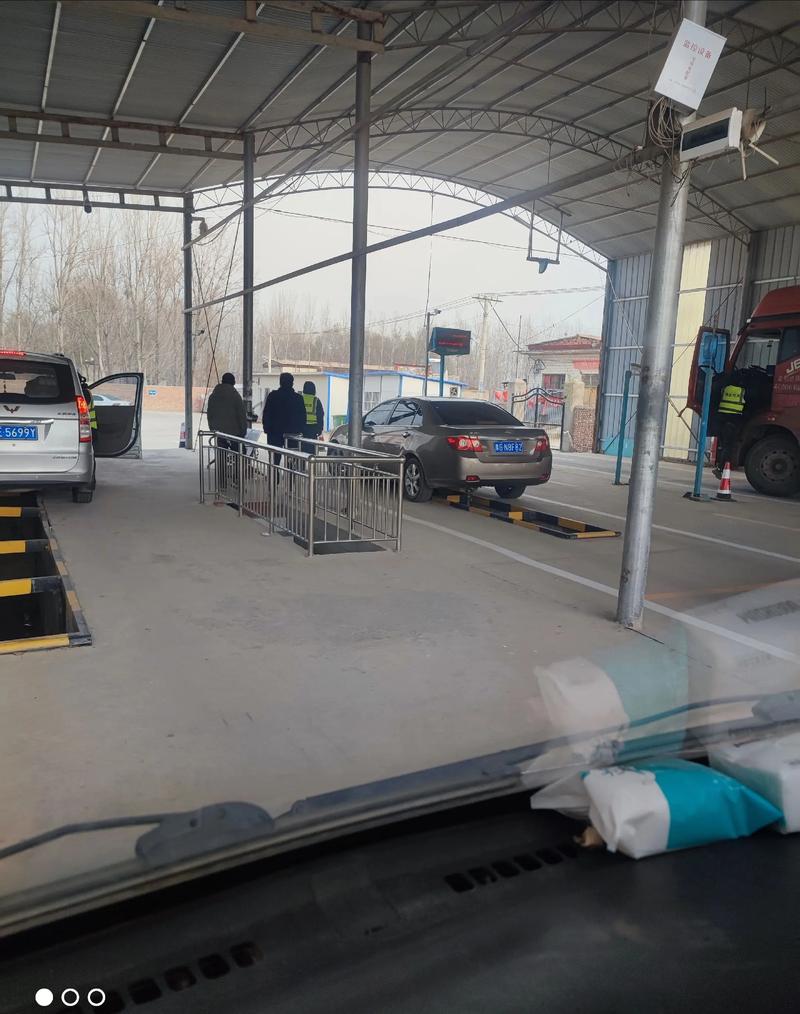 新疆车在外地如何年审?-第1张图片-花冠旅游服务 新疆车在外地如何年审?-第1张图片-花冠旅游服务