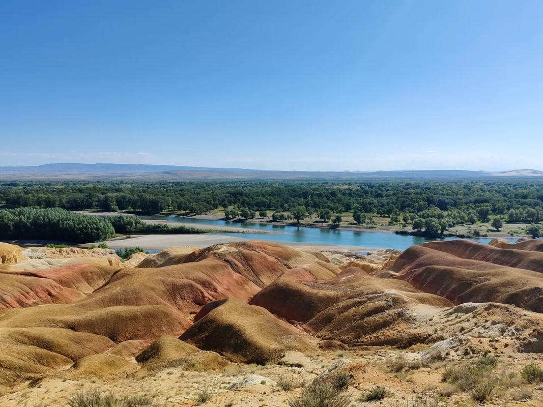 乌鲁木齐到五彩滩，如何规划最美路线？-第1张图片-花冠旅游服务