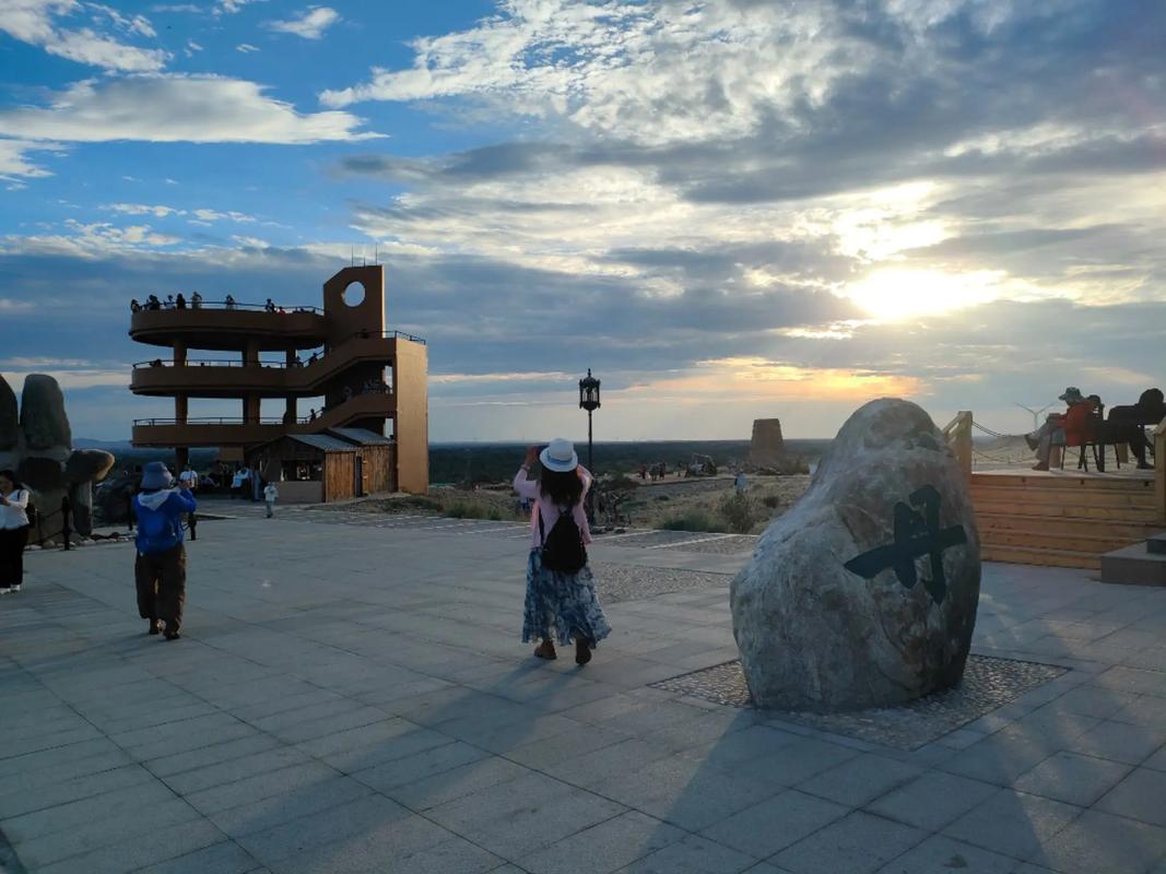 乌鲁木齐到五彩滩，如何规划最美路线？-第3张图片-花冠旅游服务