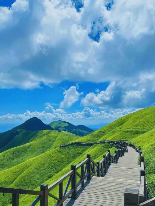 江西安福武功山风景区有何独特魅力？-第1张图片-花冠旅游服务