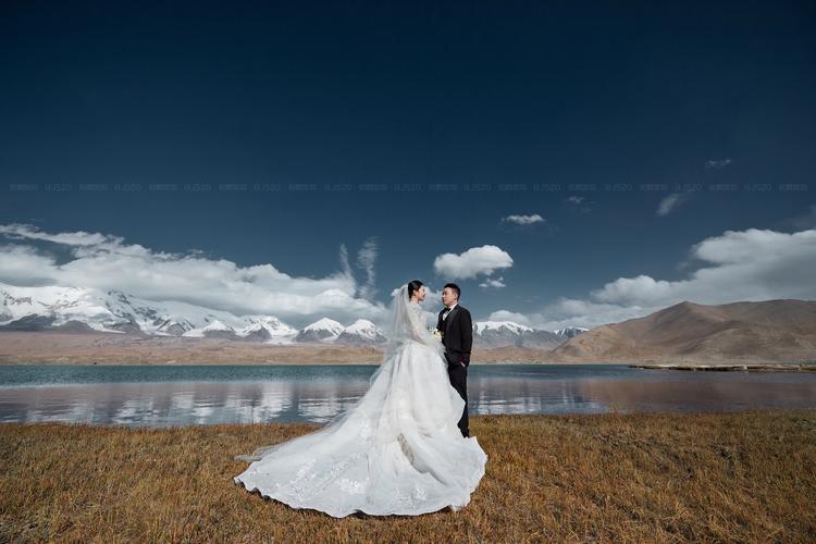 新疆婚纱照拍摄地有哪些推荐？-第1张图片-花冠旅游服务
