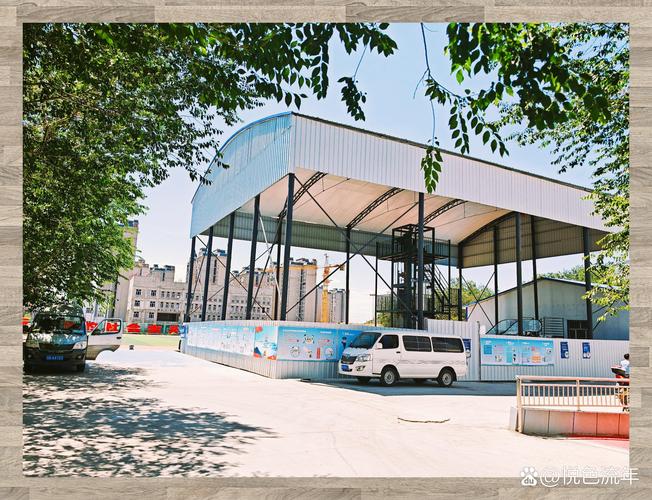 新疆接待服务技工学校有何特色？-第2张图片-花冠旅游服务