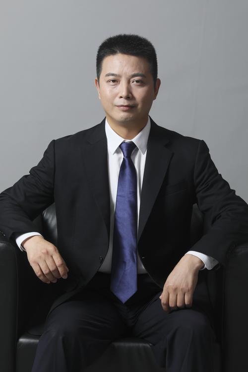 福建光龙大酒店董事长是谁？-第2张图片-花冠旅游服务