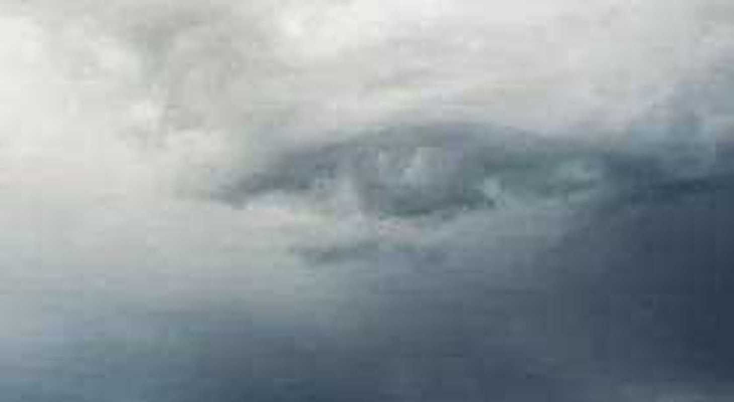 新疆巨型眼睛是天象奇观还是未知信号？-第1张图片-花冠旅游服务