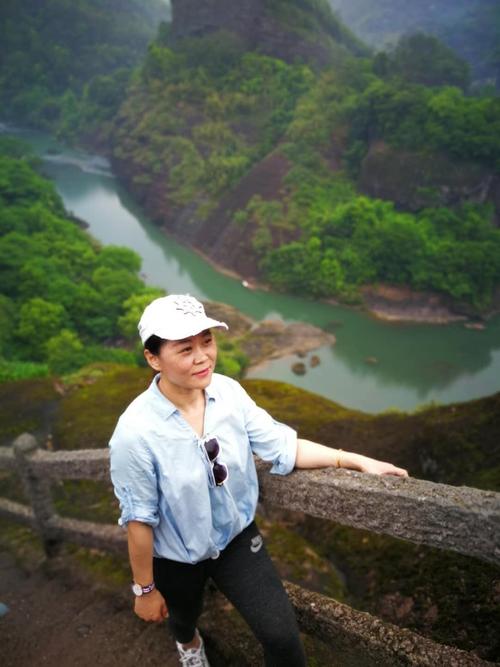 福建4月穿什么衣服合适？-第2张图片-花冠旅游服务