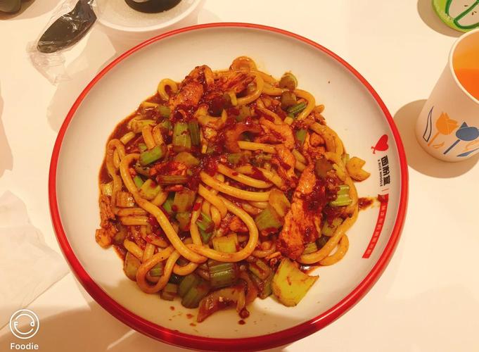 北京新疆炒米粉藏哪条街？-第3张图片-花冠旅游服务