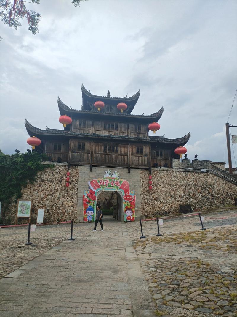 和平古镇，千年古韵如何延续？-第1张图片-花冠旅游服务