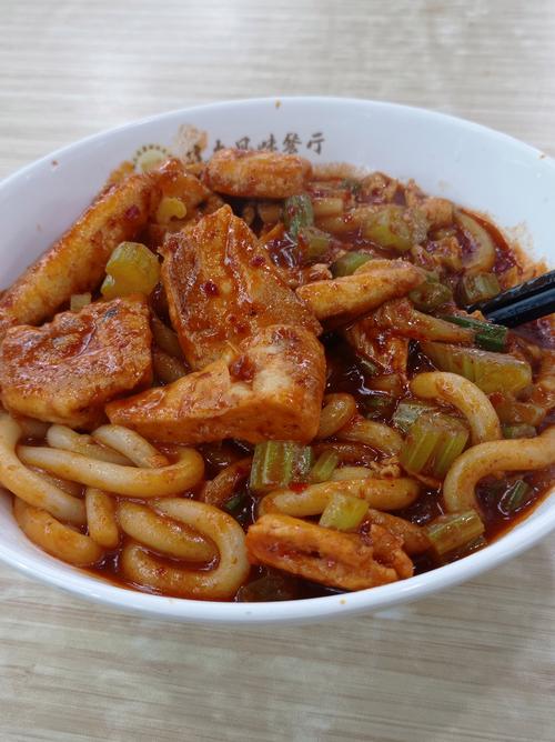 西安哪里能吃到新疆炒米粉？-第3张图片-花冠旅游服务