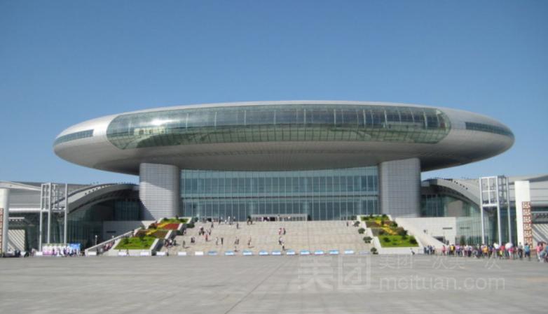 新疆乌鲁木齐会展中心有何特色与亮点?-第3张图片-花冠旅游服务 新疆乌鲁木齐会展中心有何特色与亮点?-第3张图片-花冠旅游服务