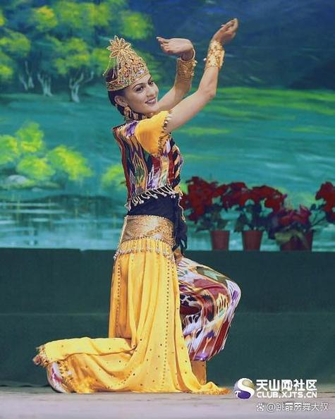 乌鲁木齐公园新疆舞蹈有何独特魅力？-第3张图片-花冠旅游服务