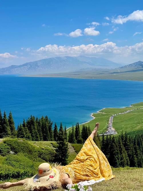 2025国庆新疆旅游攻略怎么安排?-第1张图片-花冠旅游服务 2025国庆新疆旅游攻略怎么安排?-第1张图片-花冠旅游服务