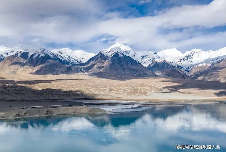 2025国庆新疆旅游攻略怎么安排?-第2张图片-花冠旅游服务 2025国庆新疆旅游攻略怎么安排?-第2张图片-花冠旅游服务