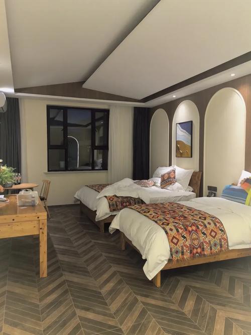 乌鲁木齐红楼酒店有何故事？-第1张图片-花冠旅游服务