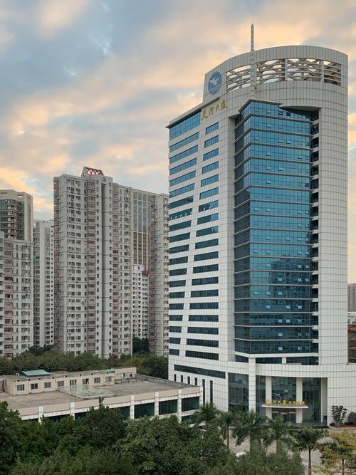 广州天河北路新疆大厦有何特色或故事?-第3张图片-花冠旅游服务 广州天河北路新疆大厦有何特色或故事?-第3张图片-花冠旅游服务