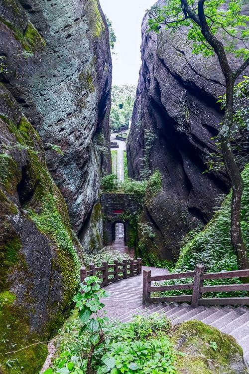 福建冠豸山风景区票价多少？-第2张图片-花冠旅游服务