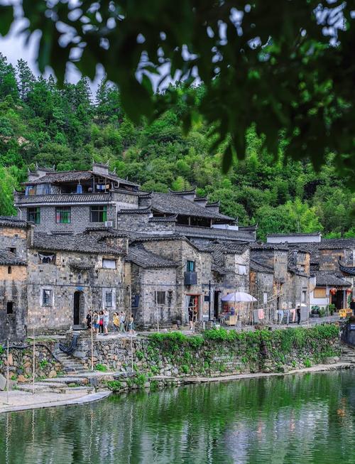 景德镇有哪些特色?-第1张图片-花冠旅游服务 景德镇有哪些特色?-第1张图片-花冠旅游服务