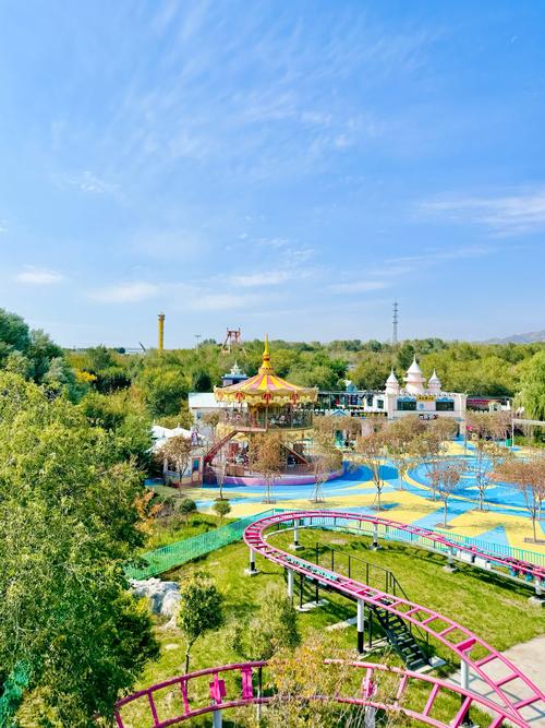 新疆有哪些好玩的地方值得一去?-第1张图片-花冠旅游服务 新疆有哪些好玩的地方值得一去?-第1张图片-花冠旅游服务